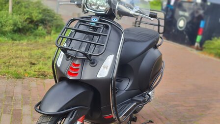 Vespa Sprint Luxury pakket - E5 IGET Custom